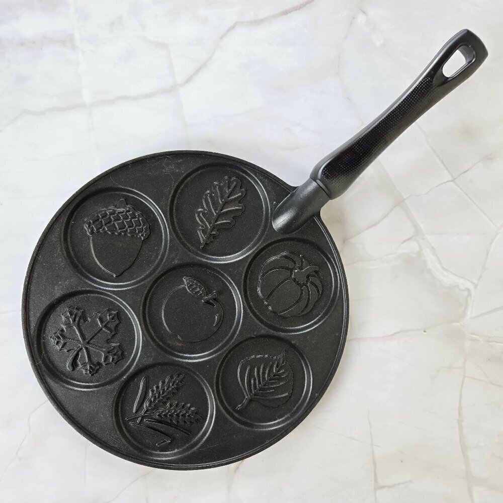 Nordic Ware Autumn Leaves Pancake Pan Cast Aluminum Made in the USA